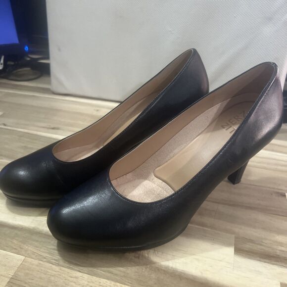 Authentic Naturalizer Womens Michelle Black Pumps Size 8.5 - Picture 5 of 11